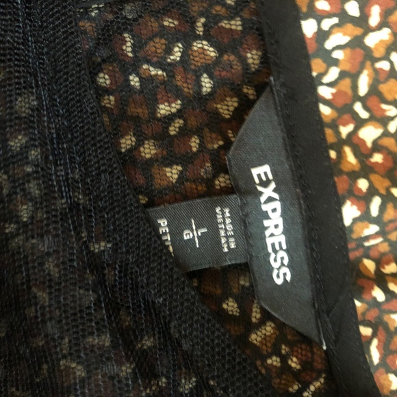 express sheer top - Picture 3 of 3